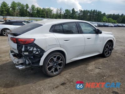Trzecie zdjęcie samochodu z tyłu: 2024 BMW X2 M35I VIN:WBX83GM01R5Y54611 - miniatura