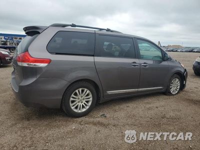 Trzecie zdjęcie samochodu z tyłu: 2013 TOYOTA SIENNA XLE VIN:5TDYK3DC5DS401470 - miniatura