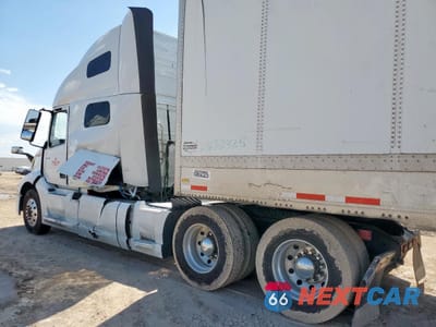 Trzecie zdjęcie samochodu z tyłu: 2022 VOLVO VN VNL VIN:4V4NC9EH9NN298420 - miniatura