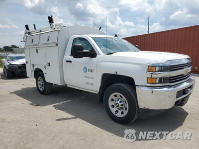 Czwarte zdjęcie samochodu z boku: 2015 CHEVROLET SILVERADO C3500 VIN:1GB3CYCG2FZ543208 - miniatura