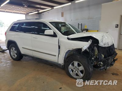 Czwarte zdjęcie samochodu z boku: 2011 JEEP GRAND CHEROKEE LAREDO VIN:1J4RR4GG4BC519653 - miniatura