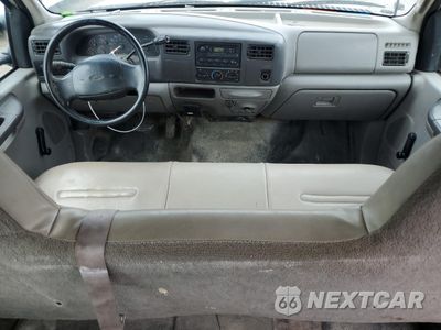 Zdjęcie 8 z 12 samochodu: 2001 FORD F350 SRW SUPER DUTY VIN:1FTSW30LX1EA62982 - miniatura