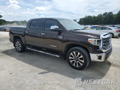 Czwarte zdjęcie samochodu z boku: 2020 TOYOTA TUNDRA CREWMAX LIMITED VIN:5TFFY5F1XLX266508 - miniatura