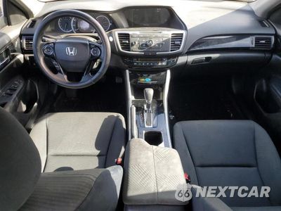Zdjęcie 8 z 12 samochodu: 2017 HONDA ACCORD LX VIN:1HGCR2F39HA083466 - miniatura