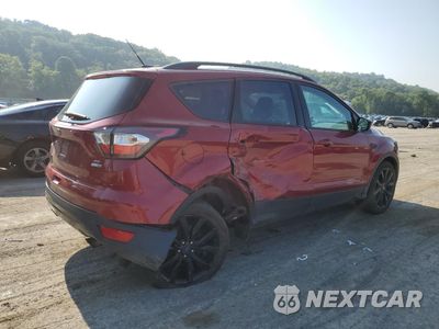 Trzecie zdjęcie samochodu z tyłu: 2018 FORD ESCAPE SE VIN:1FMCU9GD3JUC30233 - miniatura
