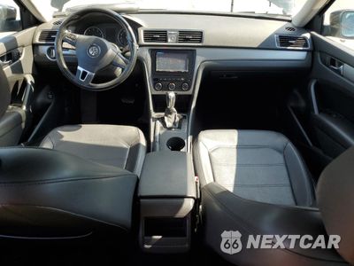 Zdjęcie 8 z 12 samochodu: 2014 VOLKSWAGEN PASSAT S VIN:1VWAT7A30EC045942 - miniatura