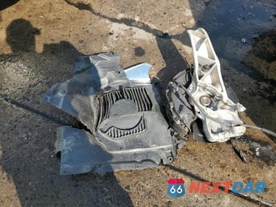 Zdjęcie 12 z 13 samochodu: 2013 TESLA MODEL S VIN:5YJSA1DP4DFP05426 - miniatura