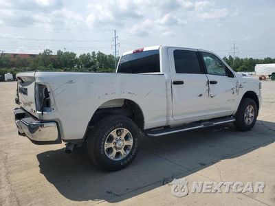 Trzecie zdjęcie samochodu z tyłu: 2025 RAM 2500 BIG HORN VIN:3C63R5DL5SG547548 - miniatura