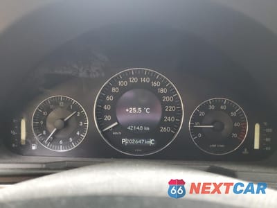 Zdjęcie 9 z 13 samochodu: 2004 MERCEDES-BENZ E 320 VIN:WDBUF65J24A534006 - miniatura