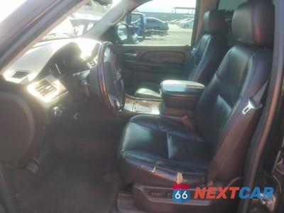 Zdjęcie 7 z 13 samochodu: 2008 CADILLAC ESCALADE ESV VIN:1GYFK66858R227075 - miniatura