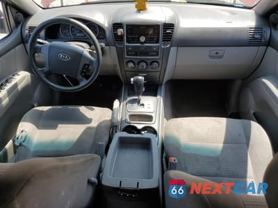 Zdjęcie 8 z 15 samochodu: 2009 KIA SORENTO LX VIN:KNDJD735795892157 - miniatura