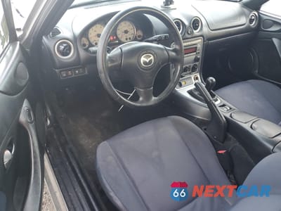 Zdjęcie 8 z 12 samochodu: 2004 MAZDA MX-5 MIATA BASE VIN:JM1NB353X40401730 - miniatura