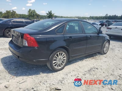 Trzecie zdjęcie samochodu z tyłu: 2010 VOLVO S40 2.4I VIN:YV1382MS0A2507929 - miniatura