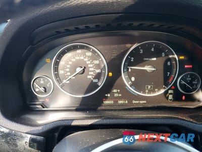 Zdjęcie 9 z 12 samochodu: 2016 BMW Motorrad X4 XDRIVE28I VIN:5UXXW3C5XG0R20524 - miniatura