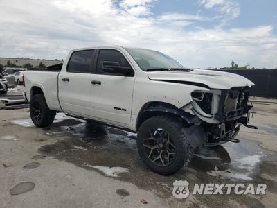 Czwarte zdjęcie samochodu z boku: 2023 RAM 1500 LIMITED VIN:1C6SRFPT5PN570386 - miniatura