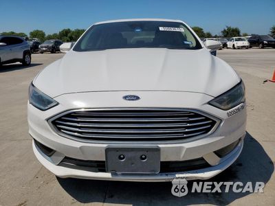 Piąte zdjęcie samochodu w środku: 2018 FORD FUSION SE HYBRID VIN:3FA6P0LU3JR129846 - miniatura