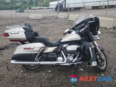2018 HARLEY-DAVIDSON FLHTK ULTRA LIMITED 1HD1KED1XJB664227 - główne zdjęcie licytacji z USA - miniatura