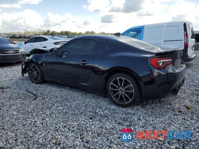 Drugie zdjęcie samochodu z przodu: 2017 TOYOTA 86 BASE VIN:JF1ZNAA12H8702507 - miniatura