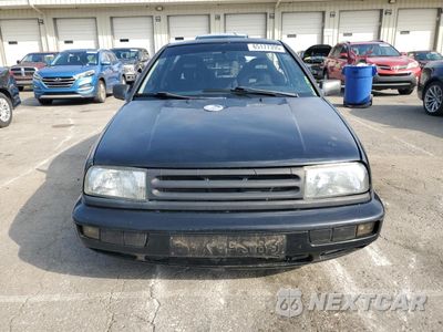 Piąte zdjęcie samochodu w środku: 1997 VOLKSWAGEN GTI VIN:3VWDA81H9VM088811 - miniatura