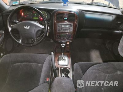 Zdjęcie 8 z 12 samochodu: 2002 HYUNDAI SONATA GLS VIN:KMHWF35H22A640633 - miniatura