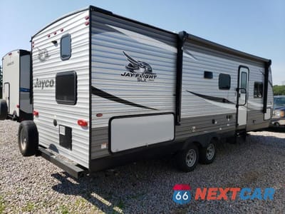 Czwarte zdjęcie samochodu z boku: 2021 JAYCO JAY FLIGHT VIN:1UJBJ0BNXM17R0132 - miniatura