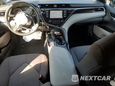 Zdjęcie 8 z 12 samochodu: 2018 TOYOTA CAMRY L VIN:4T1B11HK5JU559292 - miniatura