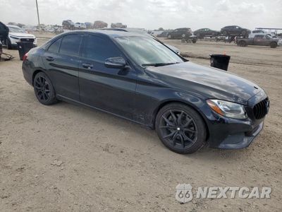 Czwarte zdjęcie samochodu z boku: 2018 MERCEDES-BENZ C 300 VIN:55SWF4JB6JU255026 - miniatura