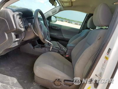 Zdjęcie 7 z 14 samochodu: 2017 TOYOTA TACOMA ACCESS CAB VIN:5TFRX5GN2HX097237 - miniatura
