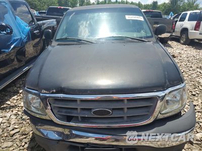 Piąte zdjęcie samochodu w środku: 2003 FORD F150 VIN:1FTRF17233NB28534 - miniatura