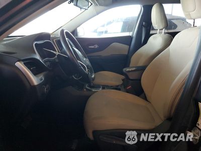 Zdjęcie 7 z 13 samochodu: 2016 JEEP CHEROKEE LATITUDE VIN:1C4PJLCB9GW347134 - miniatura