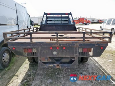 Zdjęcie 6 z 12 samochodu: 2006 CHEVROLET SILVERADO C3500 VIN:1GBJC34D46E228450 - miniatura