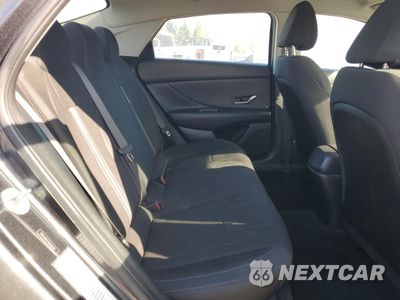 Zdjęcie 10 z 16 samochodu: 2021 HYUNDAI ELANTRA SEL VIN:5NPLM4AG3MH052011 - miniatura