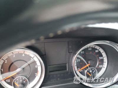 Zdjęcie 9 z 15 samochodu: 2019 DODGE GRAND CARAVAN SXT VIN:2C4RDGCG1KR735950 - miniatura