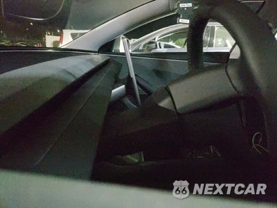 Zdjęcie 8 z 12 samochodu: 2024 TESLA MODEL 3 VIN:5YJ3E1EA5RF737487 - miniatura