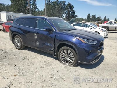 Czwarte zdjęcie samochodu z boku: 2022 TOYOTA HIGHLANDER PLATINUM VIN:5TDFZRBH2NS161705 - miniatura