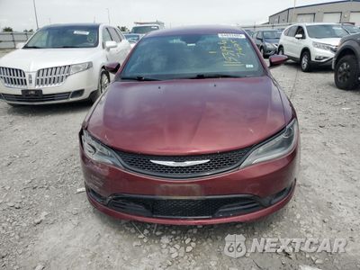 Piąte zdjęcie samochodu w środku: 2015 CHRYSLER 200 S VIN:1C3CCCBBXFN559902 - miniatura
