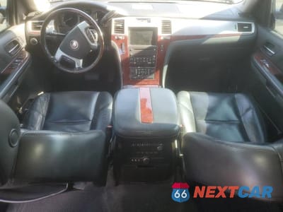Zdjęcie 8 z 13 samochodu: 2008 CADILLAC ESCALADE ESV VIN:1GYFK66858R227075 - miniatura