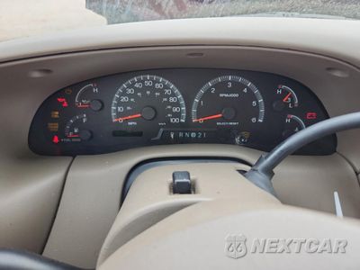 Zdjęcie 9 z 13 samochodu: 2000 FORD EXPEDITION EDDIE BAUER VIN:1FMRU1769YLB02656 - miniatura