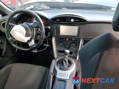 Zdjęcie 8 z 12 samochodu: 2017 TOYOTA 86 BASE VIN:JF1ZNAA12H8702507 - miniatura