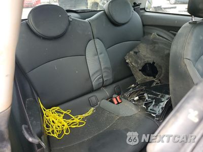 Zdjęcie 10 z 12 samochodu: 2010 MINI COOPER S VIN:WMWMF7C54ATZ73945 - miniatura