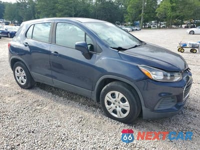 Czwarte zdjęcie samochodu z boku: 2018 CHEVROLET TRAX LS VIN:3GNCJKSB6JL214815 - miniatura