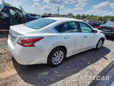 Trzecie zdjęcie samochodu z tyłu: 2015 NISSAN ALTIMA 2.5 VIN:1N4AL3AP3FC483201 - miniatura