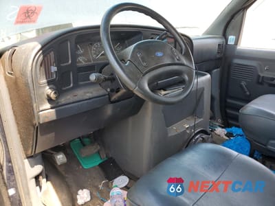 Zdjęcie 8 z 13 samochodu: 1993 FORD ECONOLINE E350 SUPER DUTY VIN:1FBJS31H6PHB81559 - miniatura