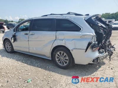 Drugie zdjęcie samochodu z przodu: 2023 TOYOTA SIENNA XLE VIN:5TDYRKECXPS153998 - miniatura