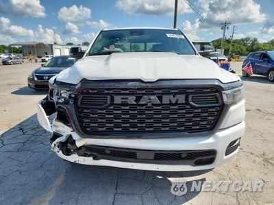 Piąte zdjęcie samochodu w środku: 2025 RAM 1500 BIG HORN/LONE STAR VIN:1C6SRFFP6SN648350 - miniatura