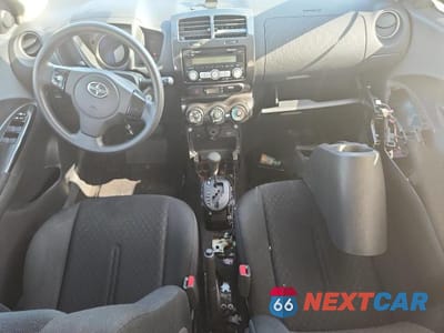 Zdjęcie 8 z 13 samochodu: 2009 TOYOTA SCION XD VIN:JTKKU10439J041938 - miniatura
