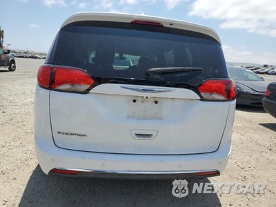Zdjęcie 6 z 15 samochodu: 2020 CHRYSLER PACIFICA TOURING L VIN:2C4RC1BG5LR116089 - miniatura
