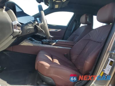 Zdjęcie 7 z 14 samochodu: 2025 BMW I7 EDRIVE50 VIN:WBY43EJ06SCT40029 - miniatura