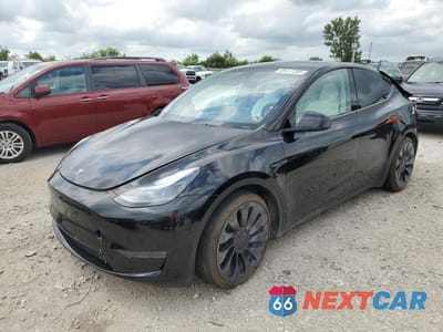 2024 TESLA MODEL Y 7SAYGDEF2RA310183 - główne zdjęcie licytacji z USA - miniatura