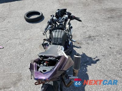 Zdjęcie 6 z 8 samochodu: 2023 KAWASAKI EX400 VIN:JKAEXKH10PDAN9429 - miniatura